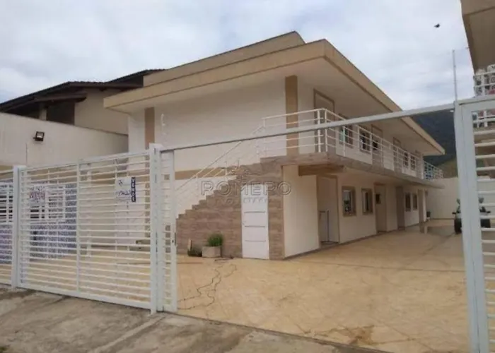 Apto Com Piscina 700 Mts Praia Maranduba Ubatuba